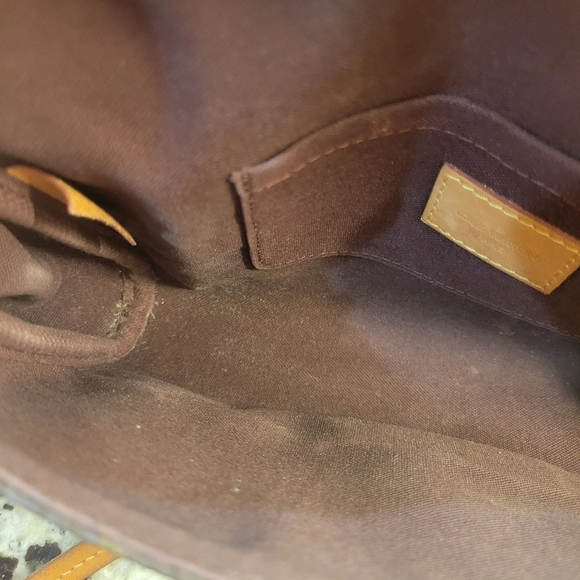 LV‎ Favorite MM crossbody - Picture 9 of 14